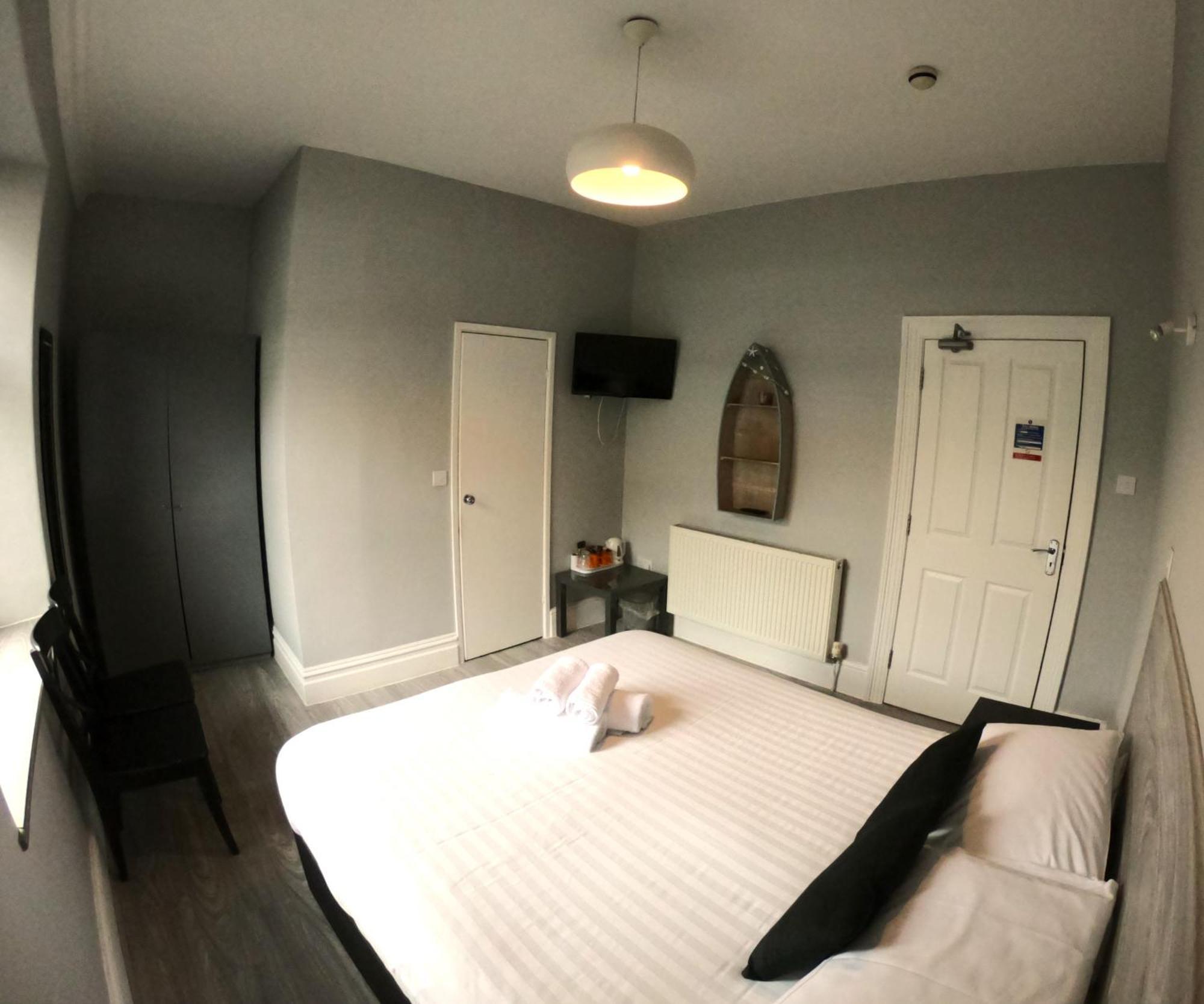 Lundy House Hotel Улакумб Екстериор снимка