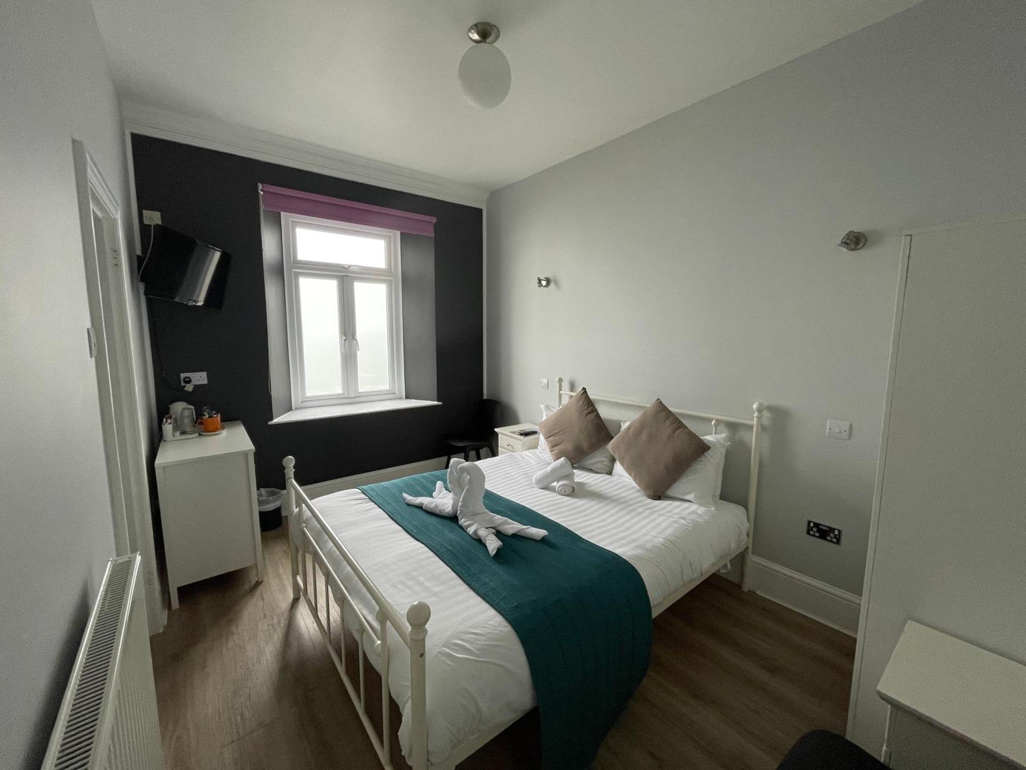 Lundy House Hotel Улакумб Екстериор снимка